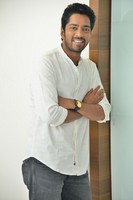 Allari Naresh Silly Fellows Interview